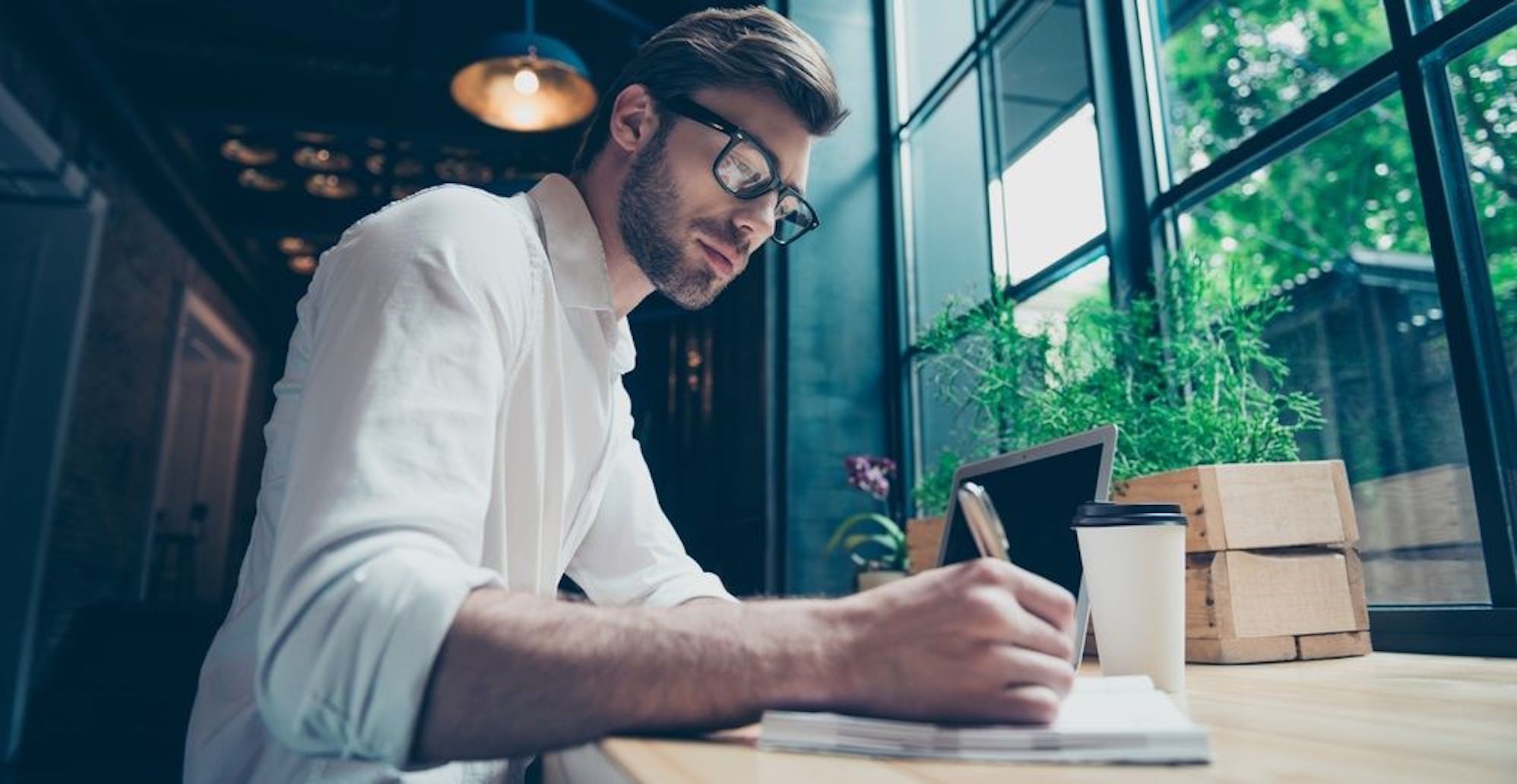 Preview image of The Ultimate Guide to Creating a Successful Writing Portfolio [2022]